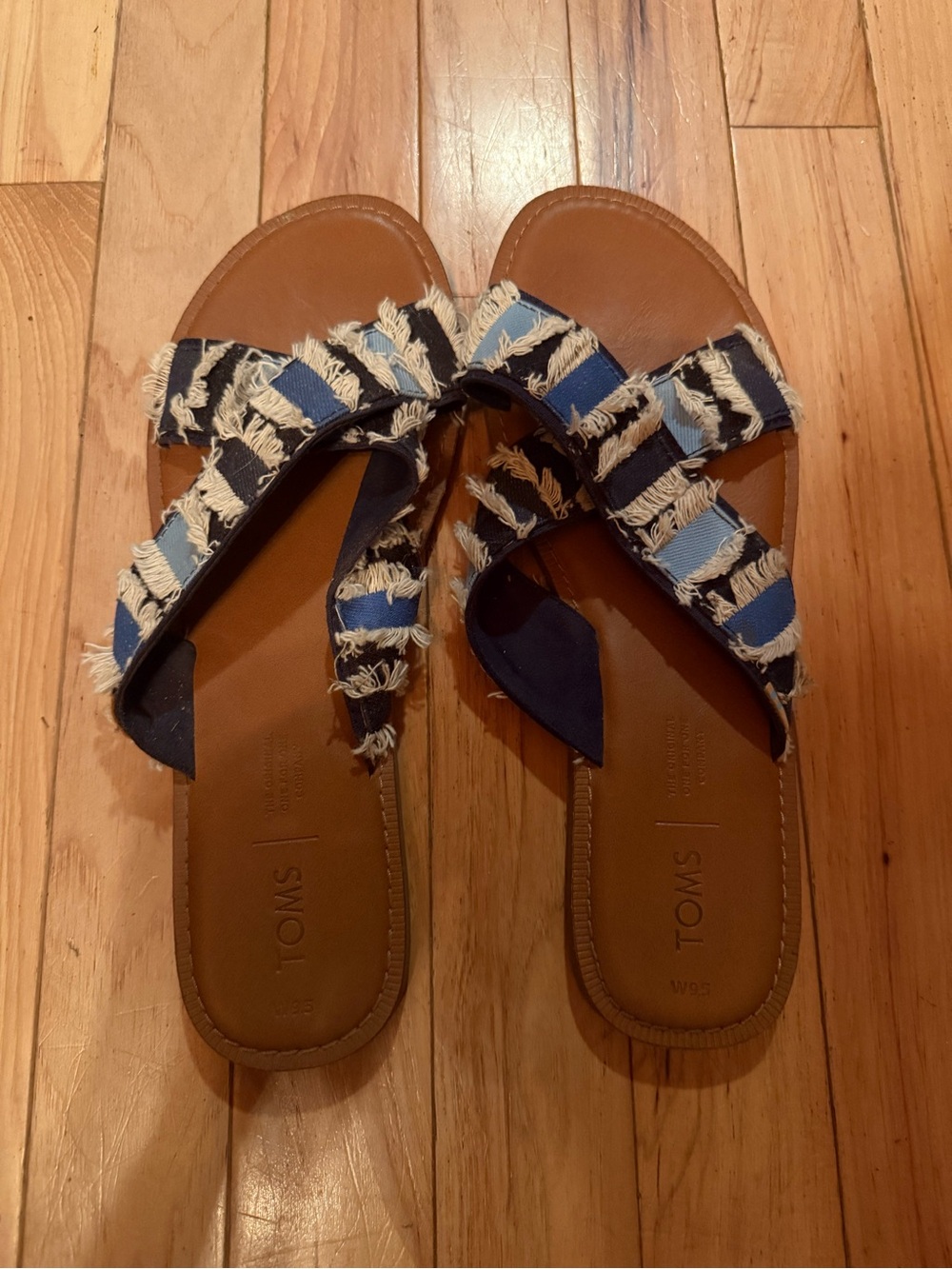 TOMS Women's Navy and Light Blue Frayed Cross-Strap Sandals